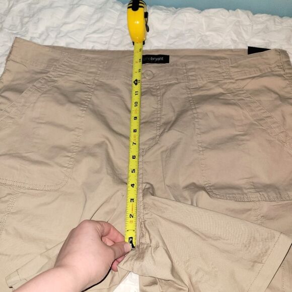 New Lane Bryant Khaki Shorts 22 - Picture 3 of 11